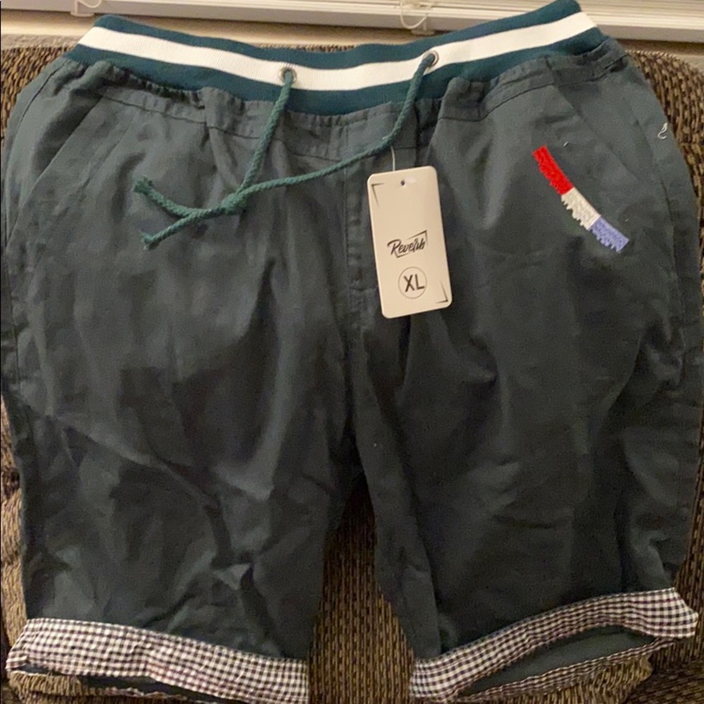 Brand New ‘Reverb’ Shorts w Fold Pattern with Tags